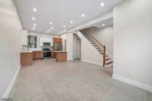 114 Peabody Pl, Newark, NJ 07104 - Photo 6