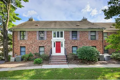 11 Sunrise Drive, Long Hill Township, NJ 07933 - Photo 2