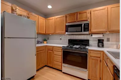 4601 Tudor Dr #4601, Pequannock Township, NJ 07444 - Photo 10