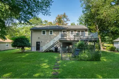33 Lakeside Ave, Bloomingdale, NJ 07403 - Photo 36