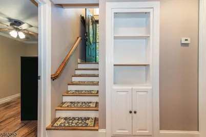 33 Lakeside Ave, Bloomingdale, NJ 07403 - Photo 32