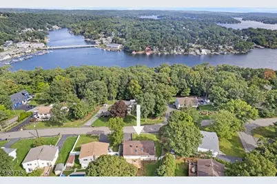 14 Eugene Rd, Hopatcong, NJ 07843 - Photo 32