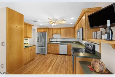 14 Eugene Rd, Hopatcong, NJ 07843 - Photo 12