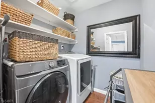 301 Roosevelt Ave, Hasbrouck Heights, NJ 07604 - Photo 22