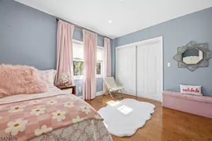 301 Roosevelt Ave, Hasbrouck Heights, NJ 07604 - Photo 18
