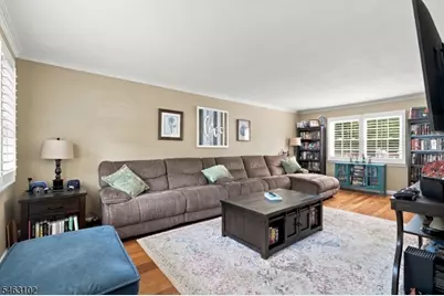 42 Circle Dr, Rockaway Township, NJ 07866 - Photo 6