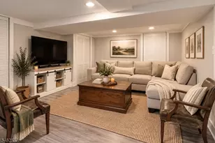 17 Ralph Pl, Morristown, NJ 07960 - Photo 12