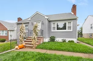 17 Ralph Pl, Morristown, NJ 07960 - Photo 2
