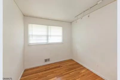 29 Downstream Dr, Mount Olive, NJ 07836 - Photo 8