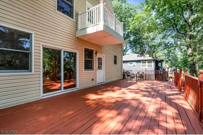 104 Bishops Rock Rd, Hopatcong, NJ 07843 - Photo 4
