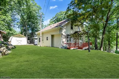 104 Bishops Rock Rd, Hopatcong, NJ 07843 - Photo 6