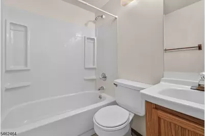 10 Hemlock Ct, Raritan Township, NJ 08822 - Photo 16