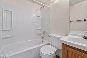 10 Hemlock Ct, Raritan Township, NJ 08822 - Photo 16