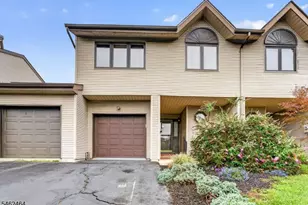 10 Hemlock Ct, Raritan Township, NJ 08822 - Photo 1
