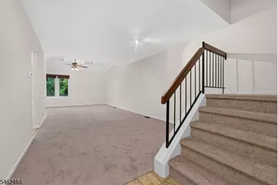 10 Hemlock Ct, Raritan Township, NJ 08822 - Photo 4