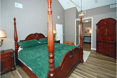 202 Long Hill Rd, Little Falls Township, NJ 07424 - Photo 20
