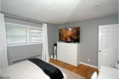 202 Long Hill Rd, Little Falls Township, NJ 07424 - Photo 18