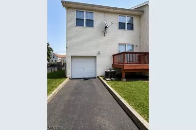 25 Holland St, Newark, NJ 07103 - Photo 12