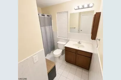 25 Holland St, Newark, NJ 07103 - Photo 8