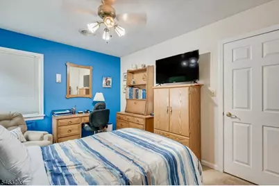 669 Old Post Rd, Edison Twp., NJ 08817 - Photo 28