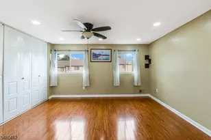 32 Chelsea Way, Bridgewater Twp., NJ 08807 - Photo 18