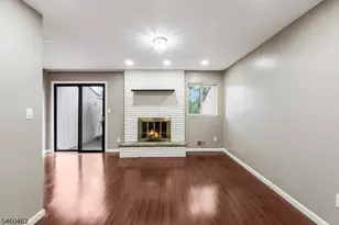 32 Chelsea Way, Bridgewater Twp., NJ 08807 - Photo 2