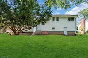 290 Arnold Ave, North Plainfield, NJ 07063 - Photo 4