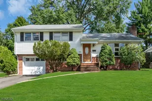 290 Arnold Ave, North Plainfield, NJ 07063 - Photo 1