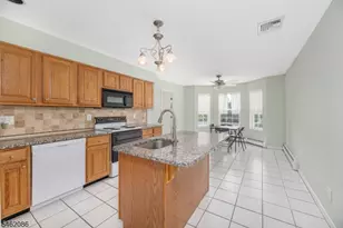 17 Bailey Dr, Vernon Twp., NJ 07418 - Photo 2