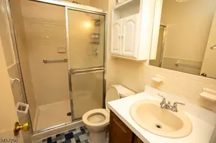 112 Bluebird Dr, Hillsborough Township, NJ 08844 - Photo 24