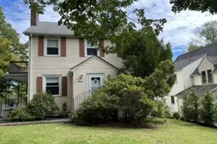 15 Sherman Pl, Morristown, NJ 07960 - Photo 1