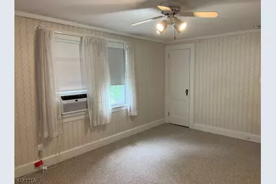 15 Sherman Pl, Morristown, NJ 07960 - Photo 10