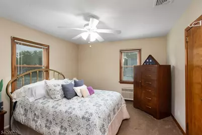 1 Renda Pl, Green Brook Township, NJ 08812 - Photo 12