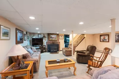 1 Renda Pl, Green Brook Township, NJ 08812 - Photo 18