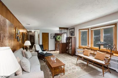 1 Renda Pl, Green Brook Township, NJ 08812 - Photo 4