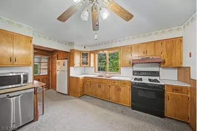 56 Haskell Ave, Wanaque, NJ 07420 - Photo 12