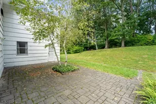 75 Fawn Ridge Dr, Long Hill Township, NJ 07946 - Photo 20