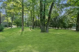 1 Pine Way, New Providence, NJ 07974 - Photo 22