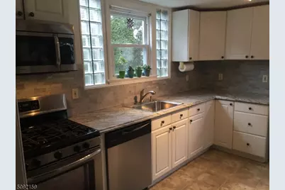 21 Cobb Pl, Morristown, NJ 07960 - Photo 6