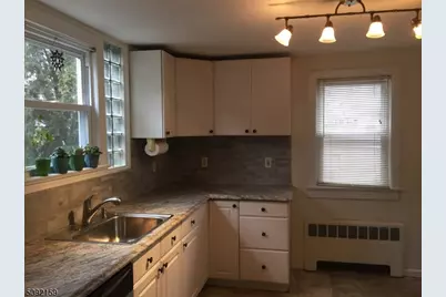 21 Cobb Pl, Morristown, NJ 07960 - Photo 4