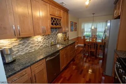 113 Woodmere Dr, Sayreville, NJ 08859 - Photo 8
