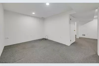 150 Firethorne Trl Ondo, Bernards Township, NJ 07920 - Photo 34