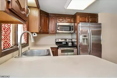 8 Fern Ave, Hamburg, NJ 07419 - Photo 18