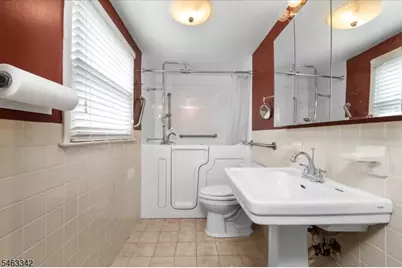 8 Fern Ave, Hamburg, NJ 07419 - Photo 38