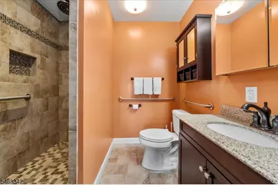 8 Fern Ave, Hamburg, NJ 07419 - Photo 30