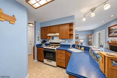 3 Weatherhill Rd, Hamburg, NJ 07419 - Photo 10