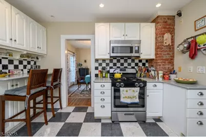102 Grandview Ave, North Plainfield, NJ 07060 - Photo 16