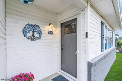 214 Westbrook Dr, Berkeley Township, NJ 08757 - Photo 8