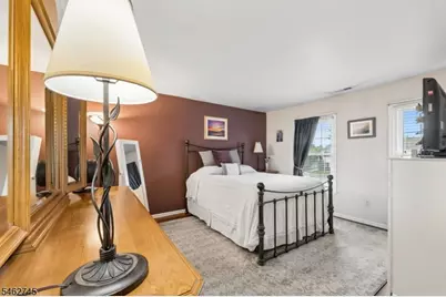 250 Nuthatch Ct, Readington, NJ 08887 - Photo 16