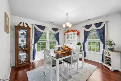 250 Nuthatch Ct, Readington, NJ 08887 - Photo 8